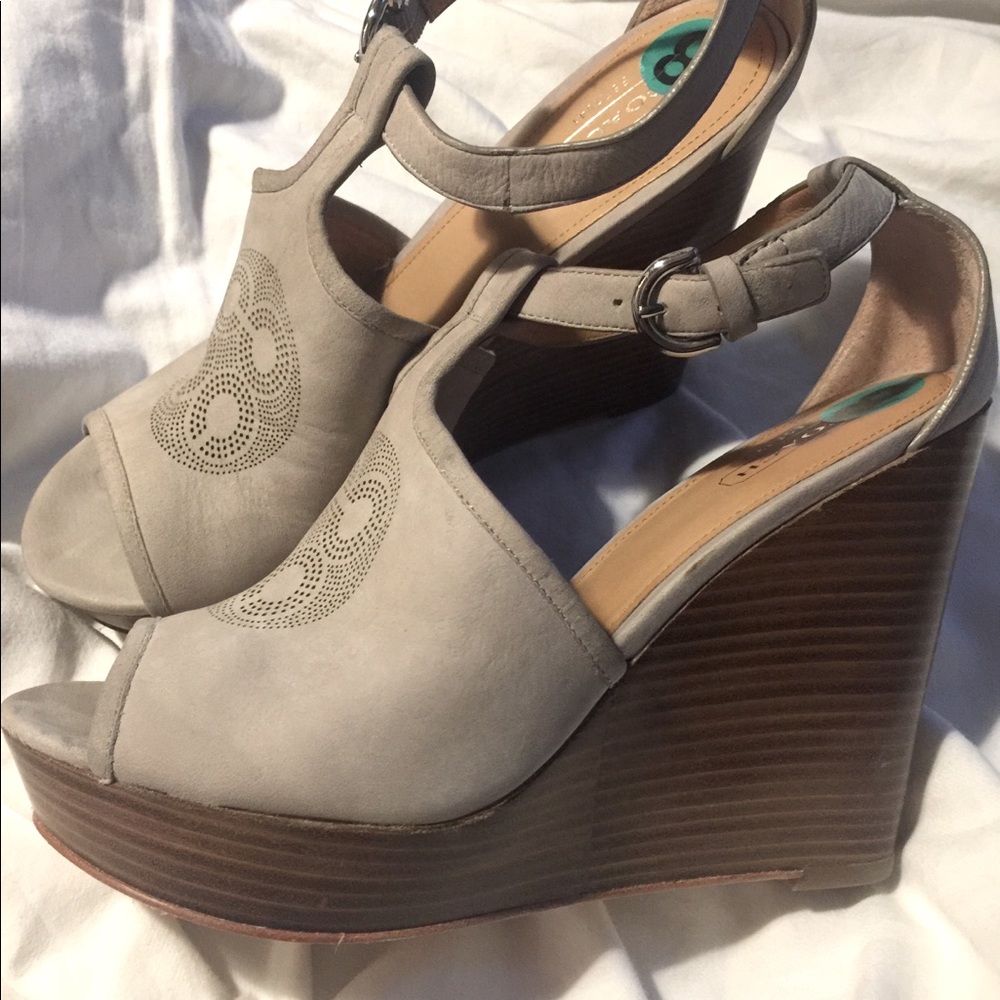 Coach sandals